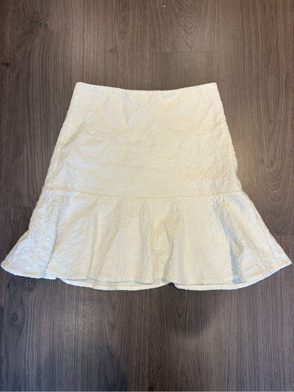 Alice + Olivia Cream Flared Textured Mini Skirt